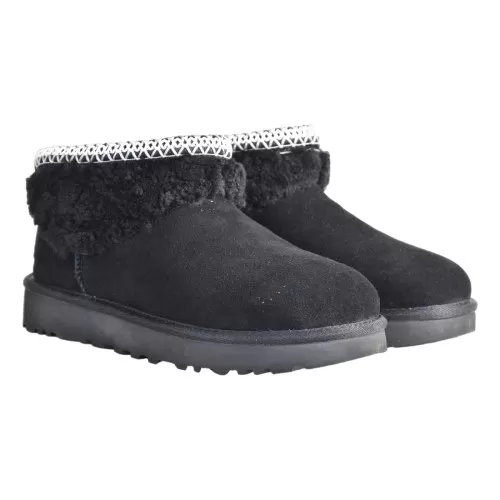W CLASSIC ULTRA MINI MAXI CURLY UGG 1158263 BLK