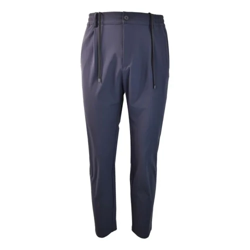 PANTALONE SLIM FIT TESSUTO TECNICO CRUNA MITTE.1525 511