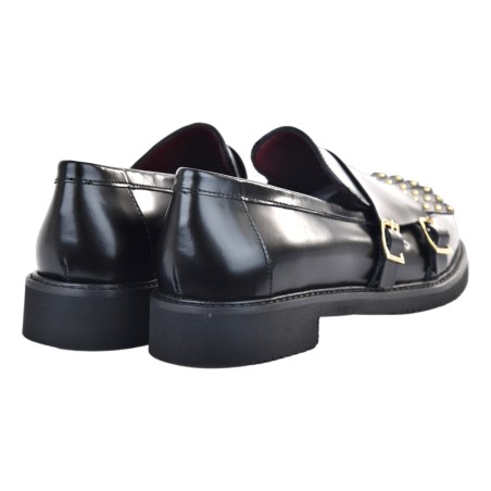 MOCASSINO CON FRANGIA + BORCHIE LA PARIGINA 304BOR NERO