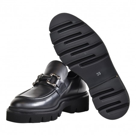 MOCASSINO IN PELLE CON MORSETTO LA PARIGINA 324/435 NERO