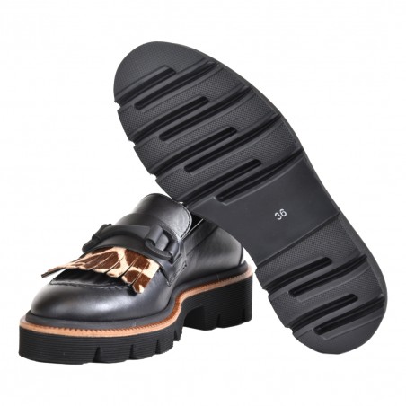 MOCASSINO CON MORSETTO E FRANGIA MACUL. LA PARIGINA 328/435 NERO