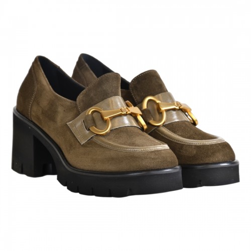 MOCASSINO IN CAMOSCIO CON MORSETTO LA PARIGINA 504/632 OLIVA