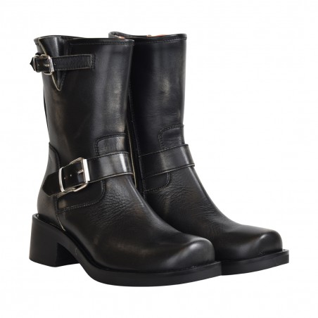 BIKER IN PELLE CON FIBBIE LEMARÉ 5055 PELTRO
