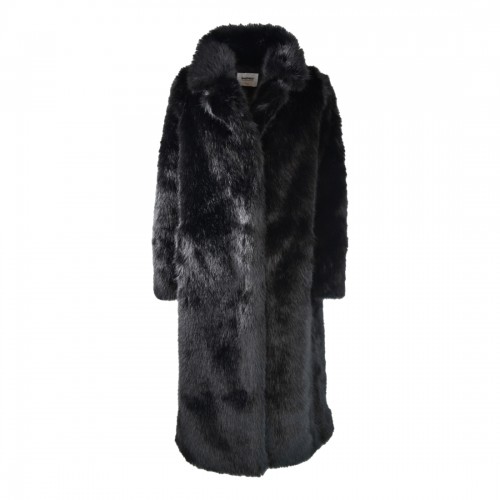 WOMAN FUR JACKET SWORD...