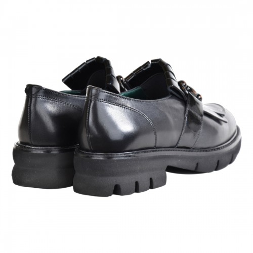 Acquista online le scarpe della collezione La Parigina